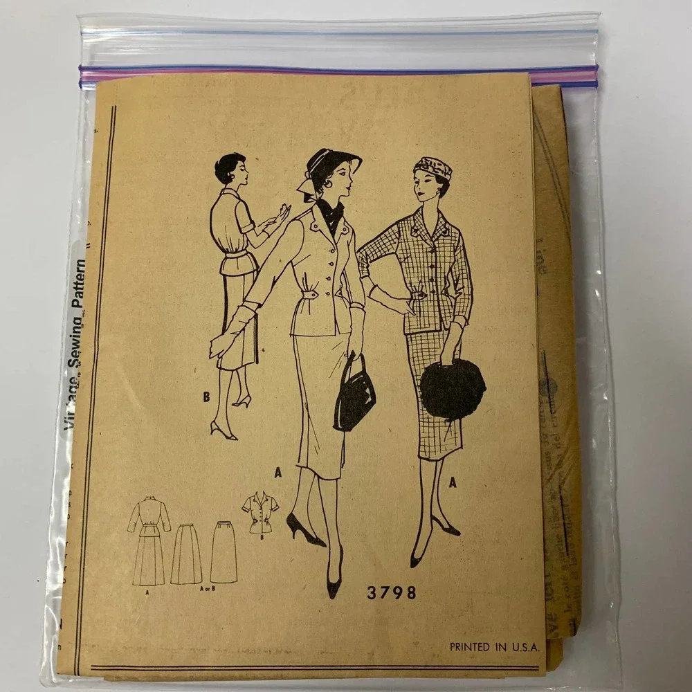 Assorted vintage sewing